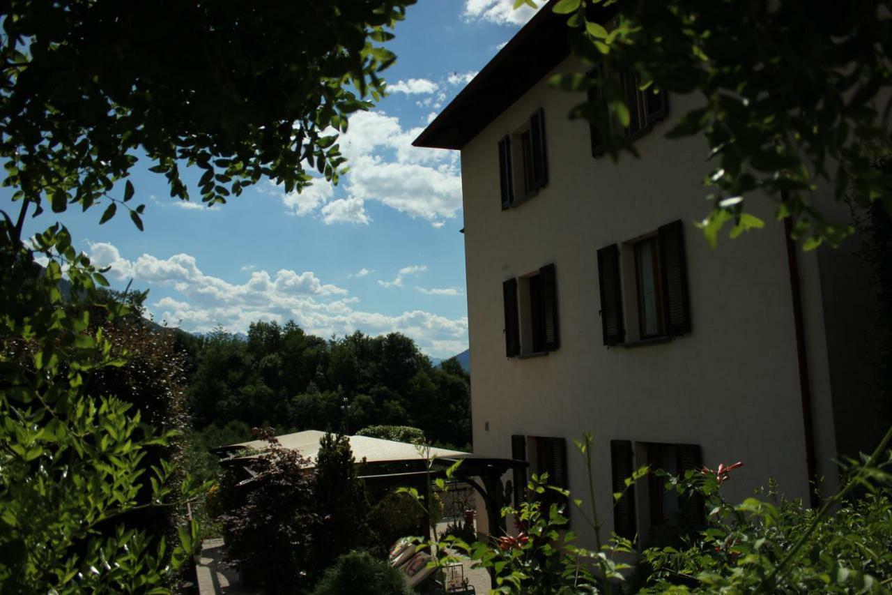La Casa Rosa Villa Sernio Luaran gambar